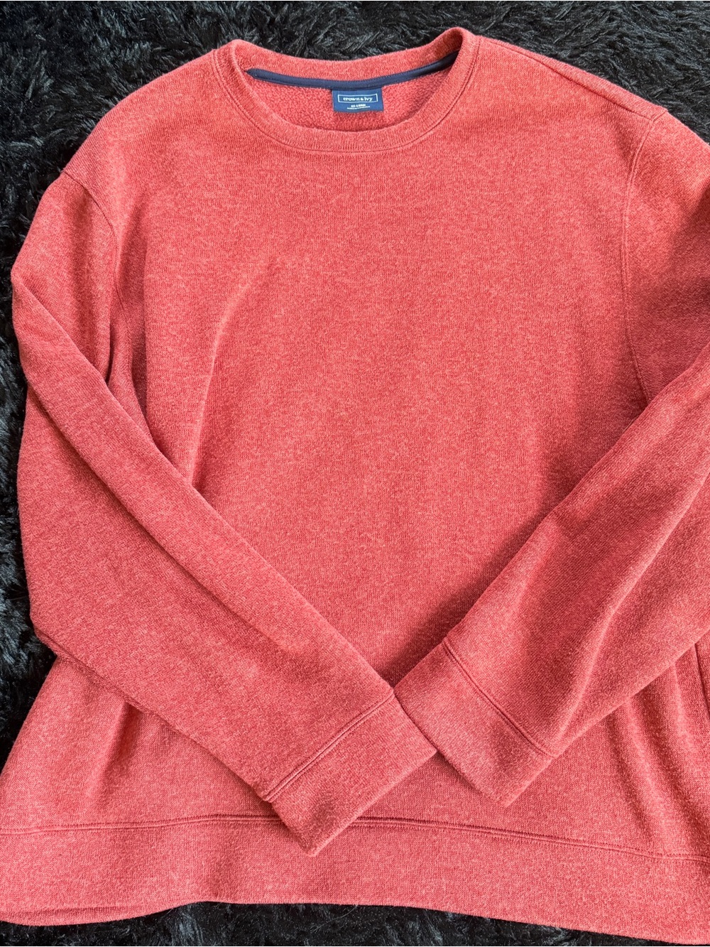 crown & ivy Men's Crewneck Sweater in Heathered Coral